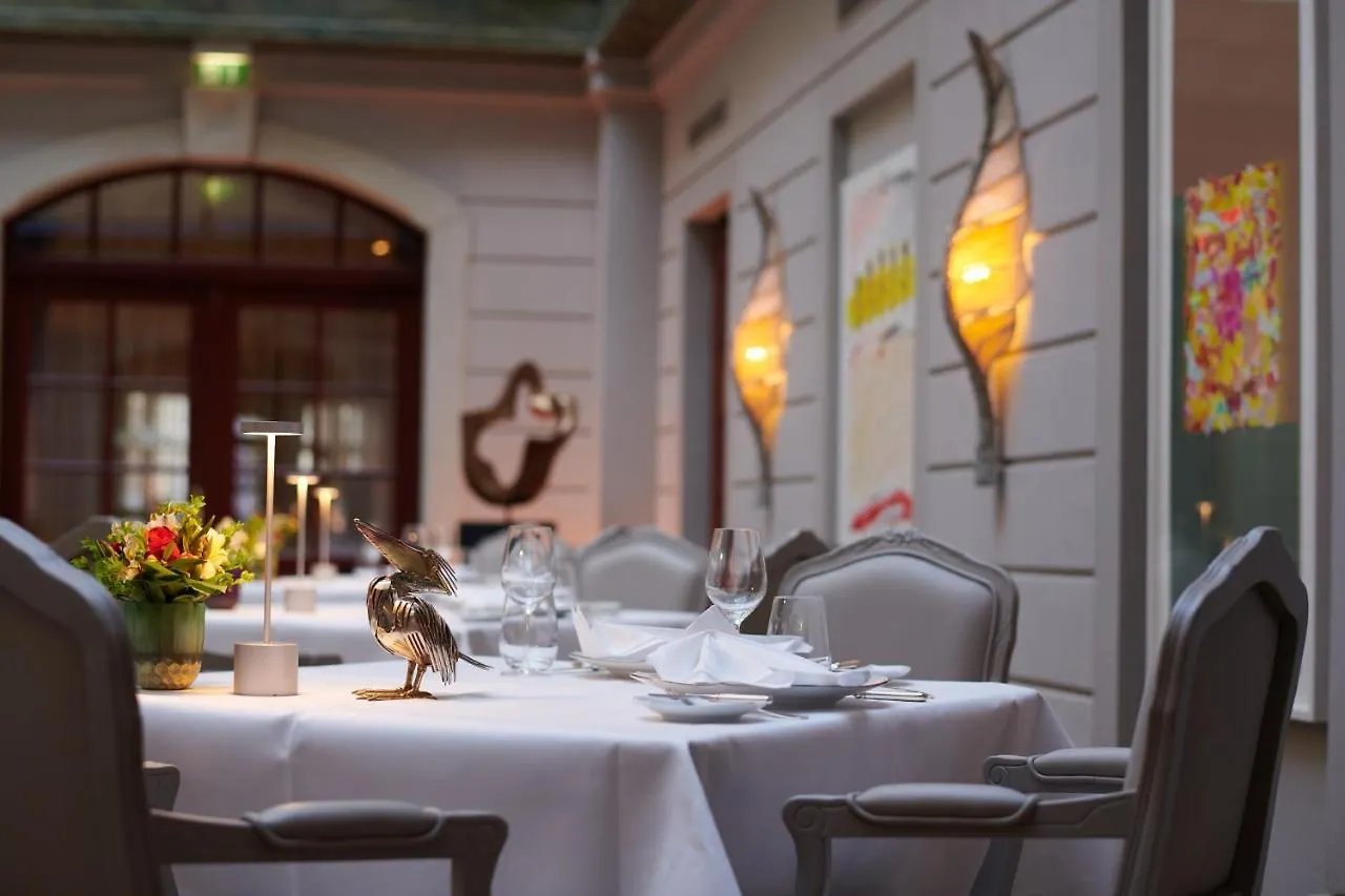 ***** Hotel Relais & Chateaux Buelow Palais Dresden Germany