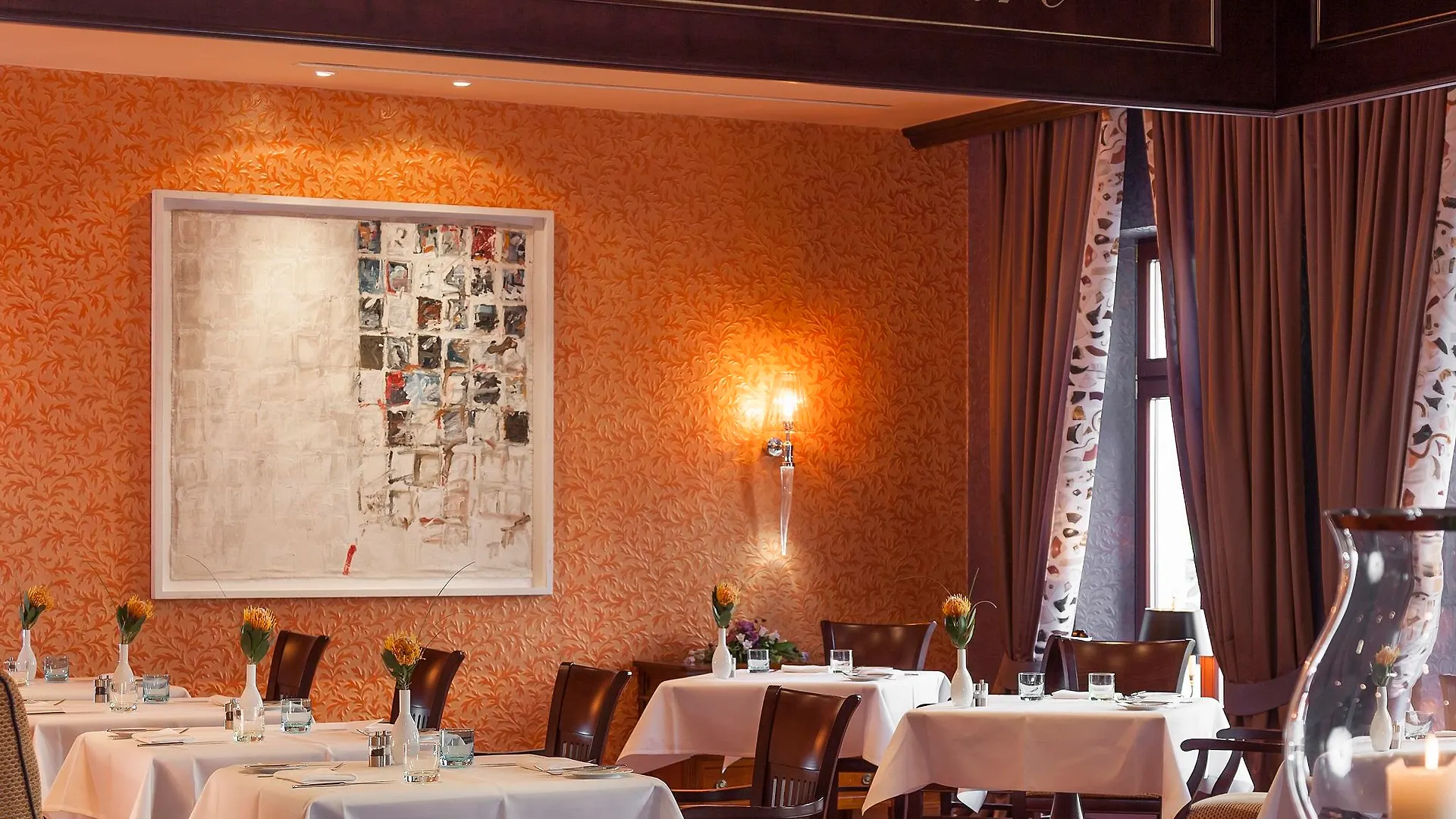 Relais & Chateaux Buelow Palais Dresden Hotel