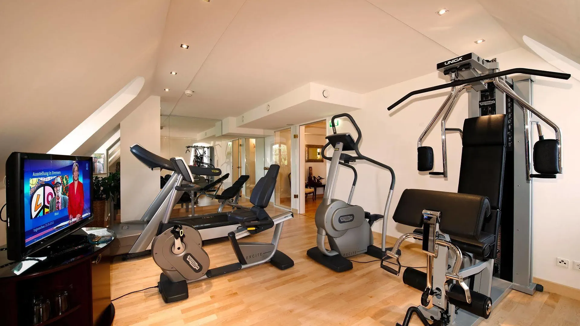 Relais & Chateaux Buelow Palais Dresden 5*,  Germany