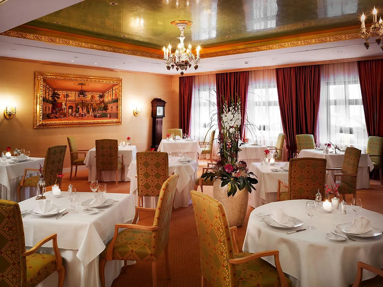 Relais & Chateaux Buelow Palais Dresden Hotel