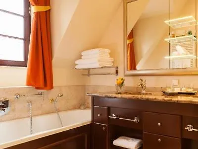 Relais & Chateaux Buelow Palais Dresden Hotel